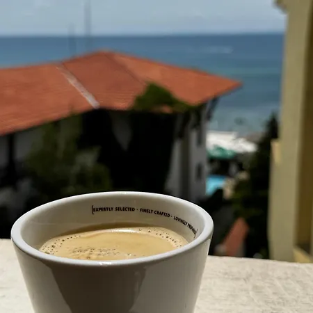 Sea View Apartment *